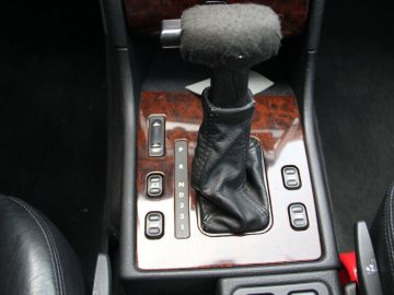 Peugeot 605