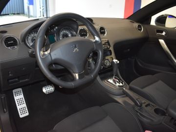 Peugeot RCZ