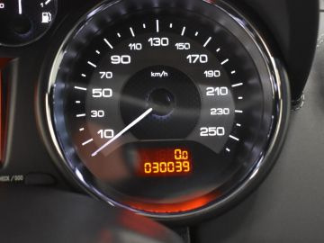 Peugeot RCZ