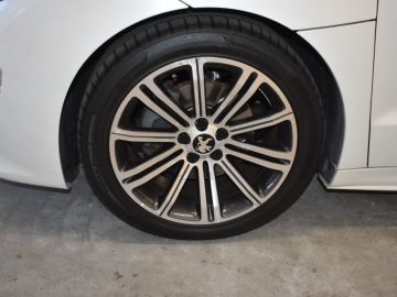 Peugeot RCZ