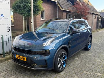Lynk & Co 01