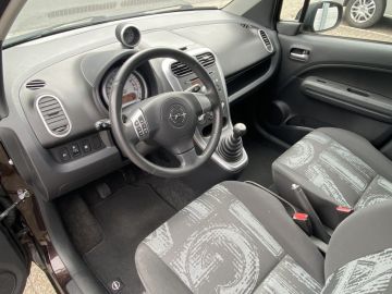 Opel Agila