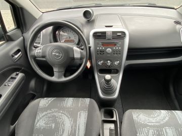 Opel Agila