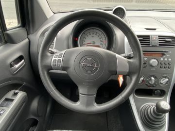 Opel Agila