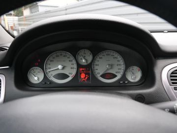 Peugeot 607