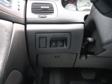 Peugeot 607