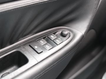 Peugeot 607