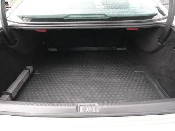 Peugeot 607