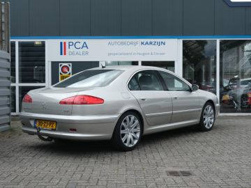 Peugeot 607
