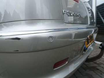 Peugeot 607