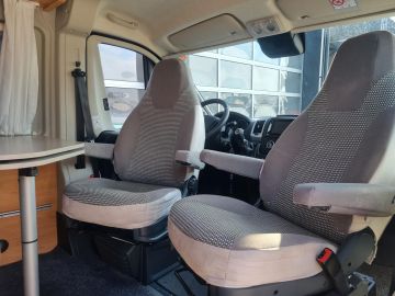 Pössl 2win S Plus 140 Pk. 4-Pers. / 1e Eigenaar