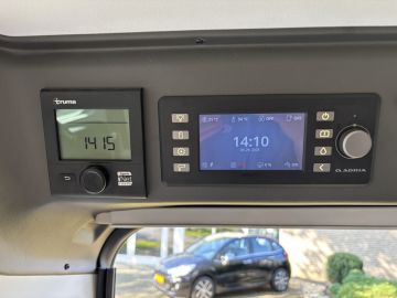 Adria TWIN 600 SPB 9-TRAPS AUTOM. Supreme