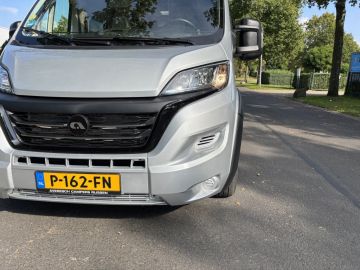 Adria TWIN 600 SPB 9-TRAPS AUTOM. Supreme