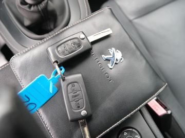 Peugeot RCZ