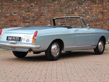 Peugeot 404