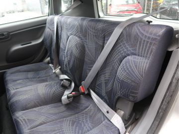 Daihatsu Young RV
