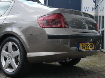 Peugeot 407