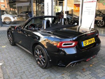 Fiat 124 Spider