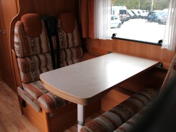 Chausson FLASH 03 M08 - Trekhaak - 6 Persoons - Cruise - Airco - Luifel - Fietsendrager - Rijklaar