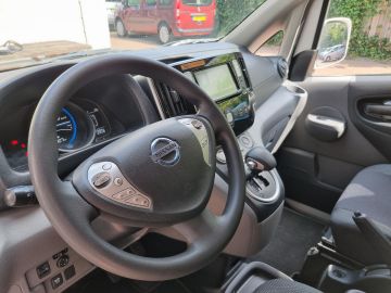 Nissan E-NV200