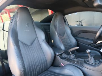 Peugeot RCZ