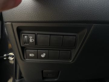 Mazda 2 Hybrid