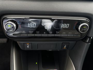 Mazda 2 Hybrid
