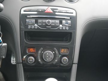 Peugeot RCZ