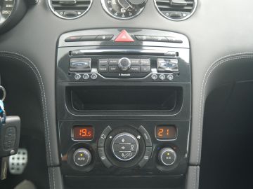 Peugeot RCZ