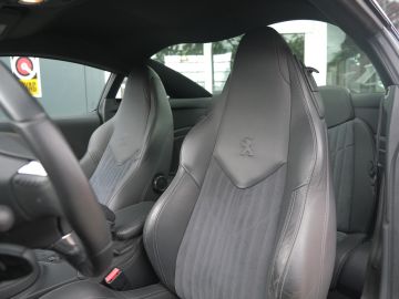 Peugeot RCZ
