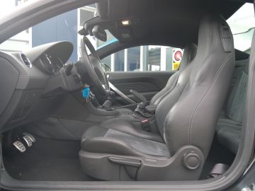 Peugeot RCZ