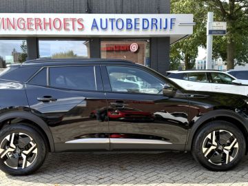 Peugeot E-2008