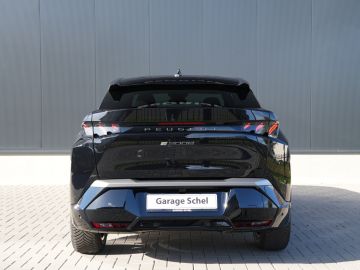 Peugeot E-3008