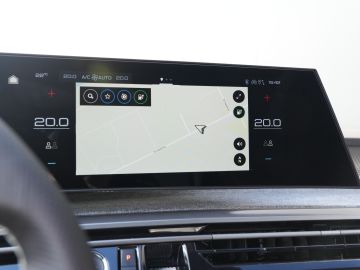 Peugeot E-3008