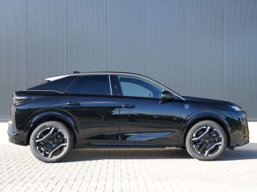 Peugeot E-3008