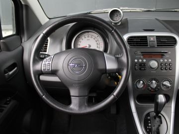 Opel Agila