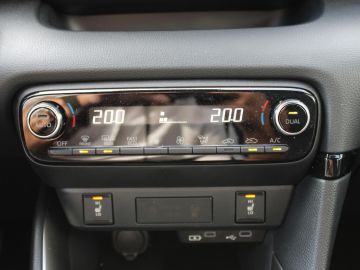 Mazda 2 Hybrid