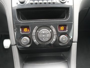 Peugeot RCZ