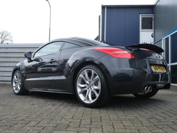 Peugeot RCZ