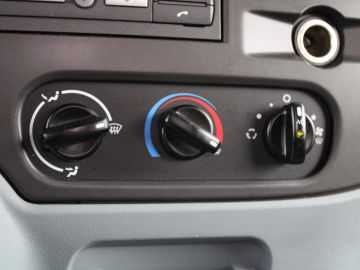 Chausson FLASH 03 M08 - Trekhaak - 6 Persoons - Cruise - Airco - Luifel - Fietsendrager - Rijklaar