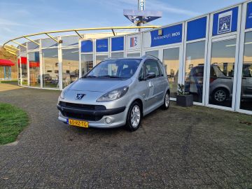 Peugeot 1007