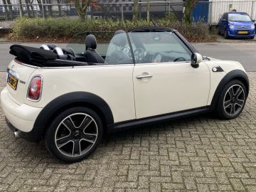 MINI Cooper Cabrio