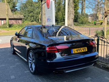 Audi S8