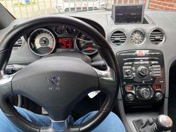 Peugeot RCZ