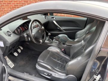 Peugeot RCZ