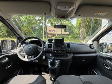 Nissan NV300