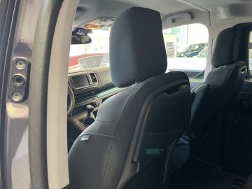 Peugeot Traveller