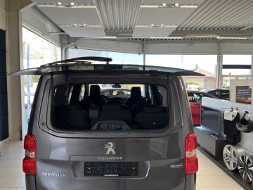 Peugeot Traveller