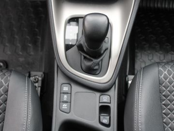 Mazda 2 Hybrid