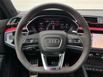 Audi RSQ3